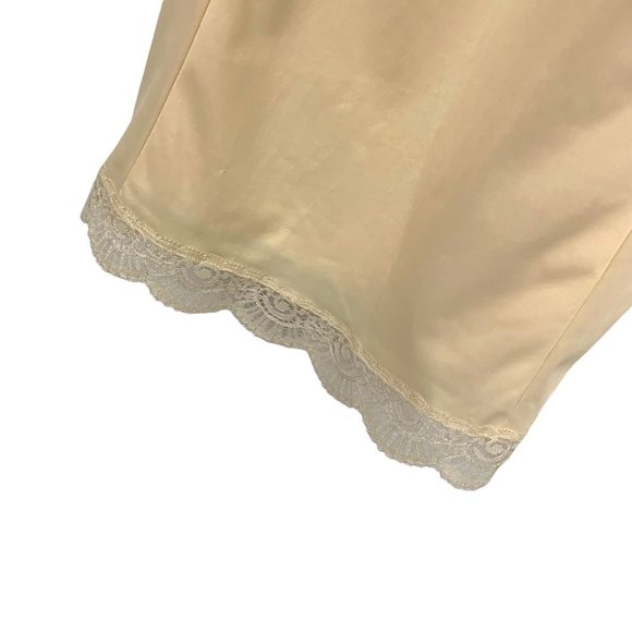Vintage 50s Sears The Doesnt Slip Cream Fortrel Polyester Slip Medium - Picture 3 of 12